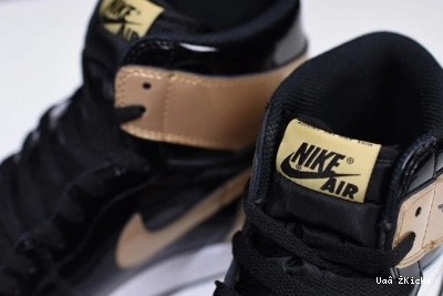 861428-007 Jordan Flexible Air 1 283 Gold Metallic 0822